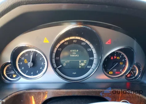 2011 Mercedes-Benz E 350 z USA, uszkodzony, nr VIN WDDHF5GB2BA450743